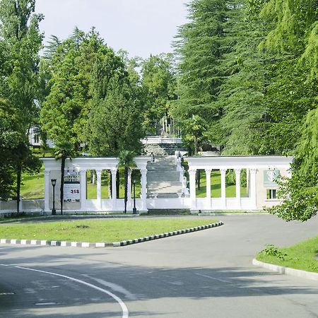 Legends Tskaltubo Spa Resort Екстер'єр фото