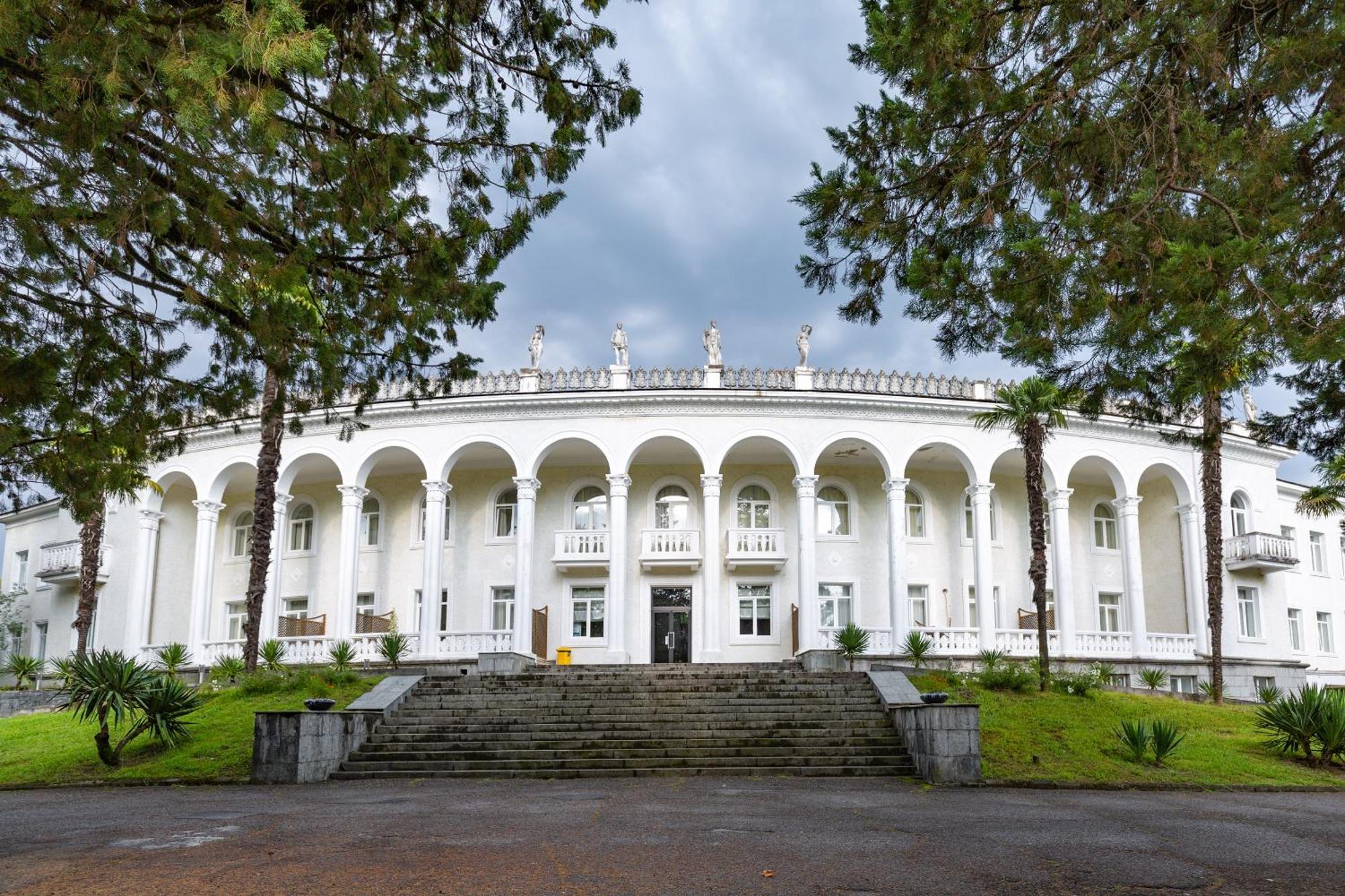 Legends Tskaltubo Spa Resort Екстер'єр фото