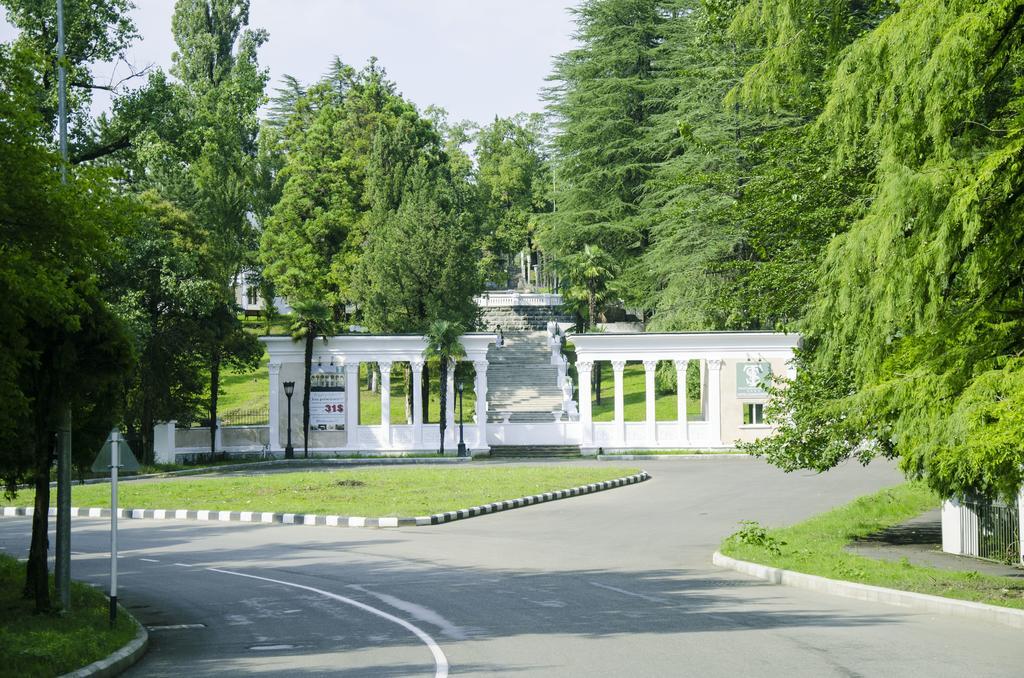 Legends Tskaltubo Spa Resort Екстер'єр фото